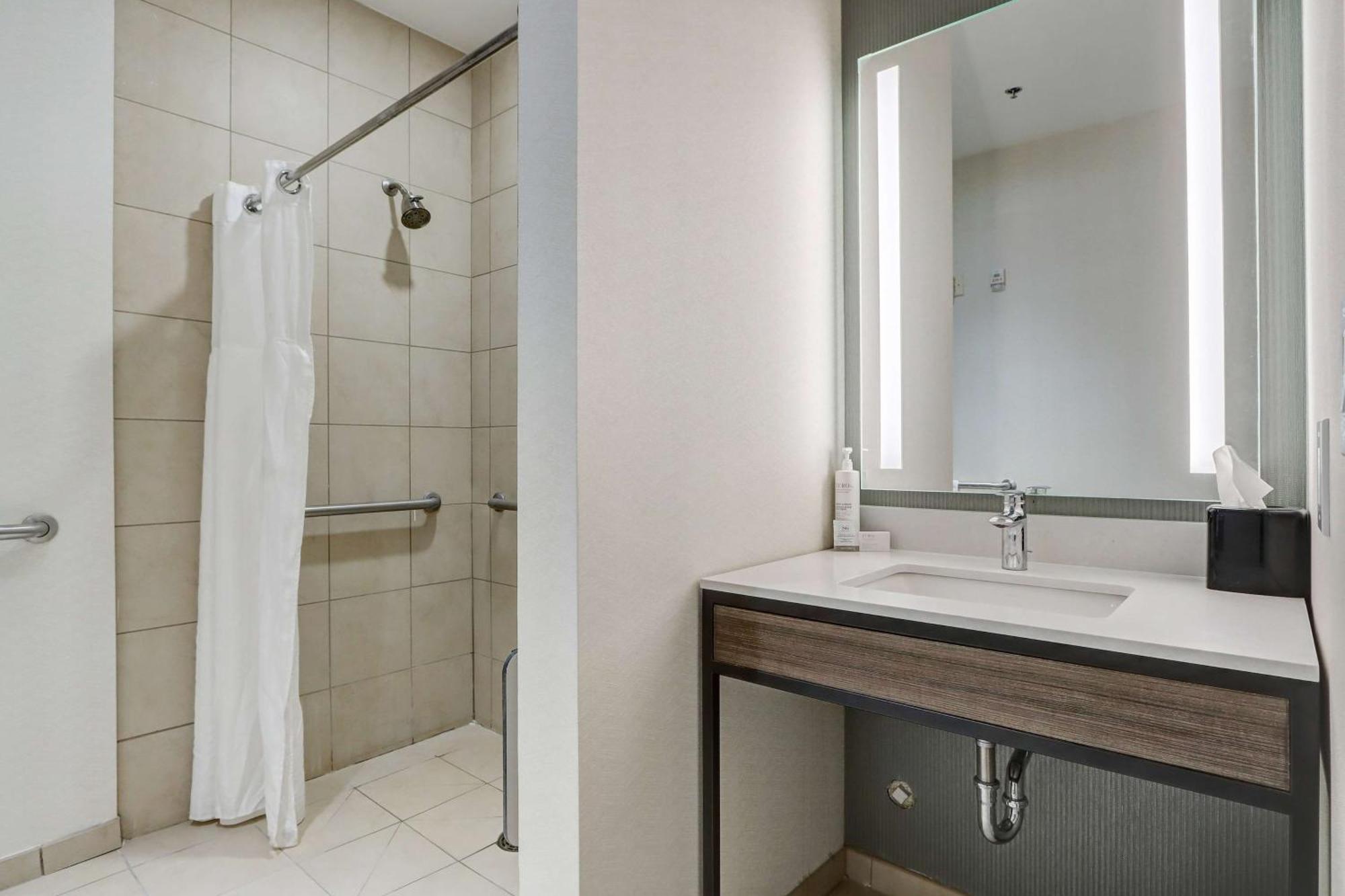 Hilton Garden Inn Indianapolis Northwest Экстерьер фото