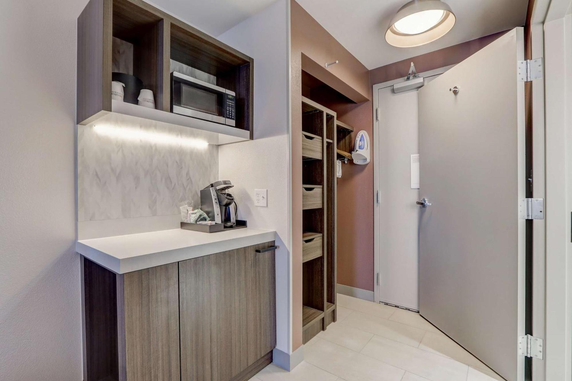 Hilton Garden Inn Indianapolis Northwest Экстерьер фото