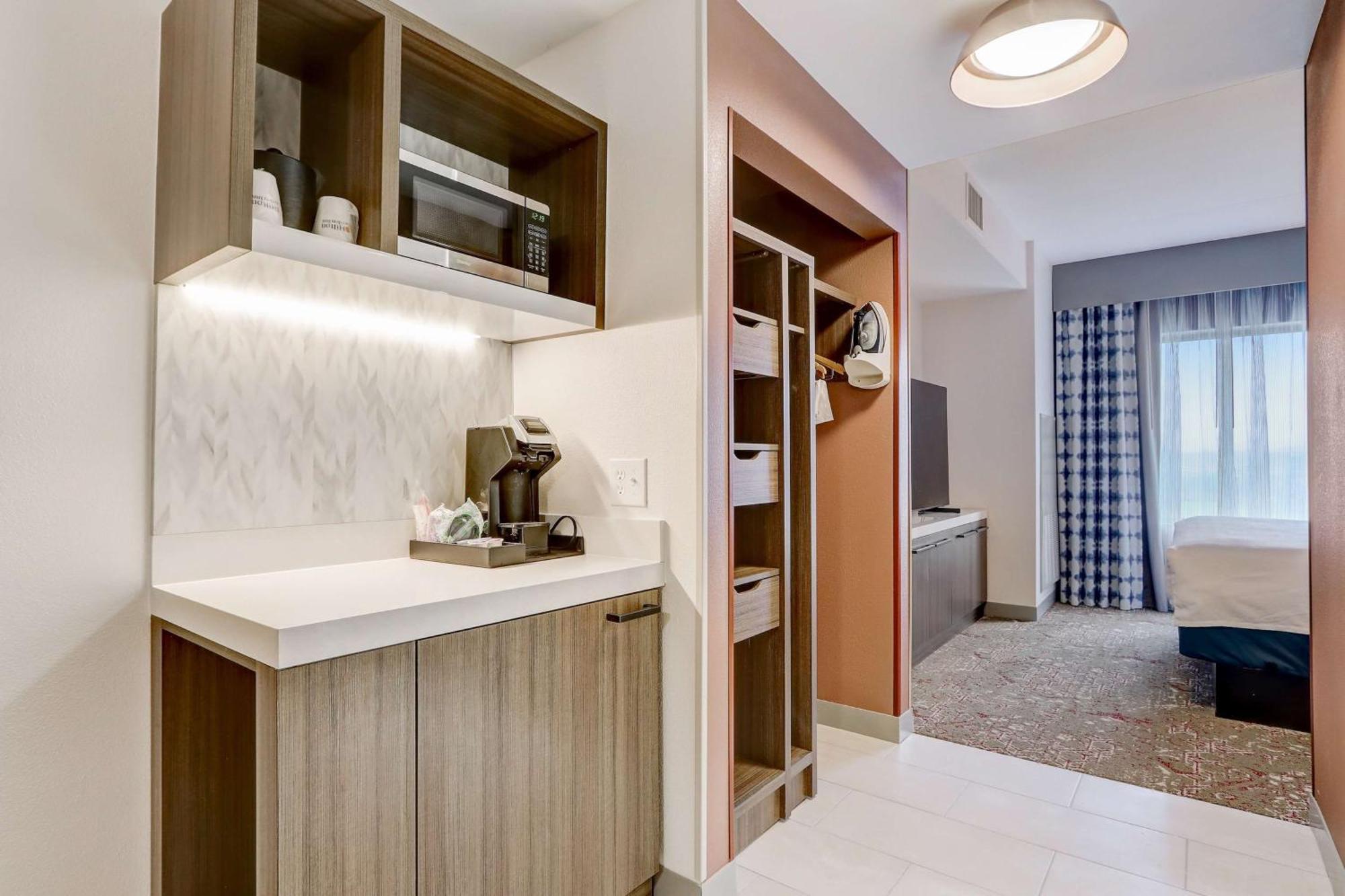 Hilton Garden Inn Indianapolis Northwest Экстерьер фото