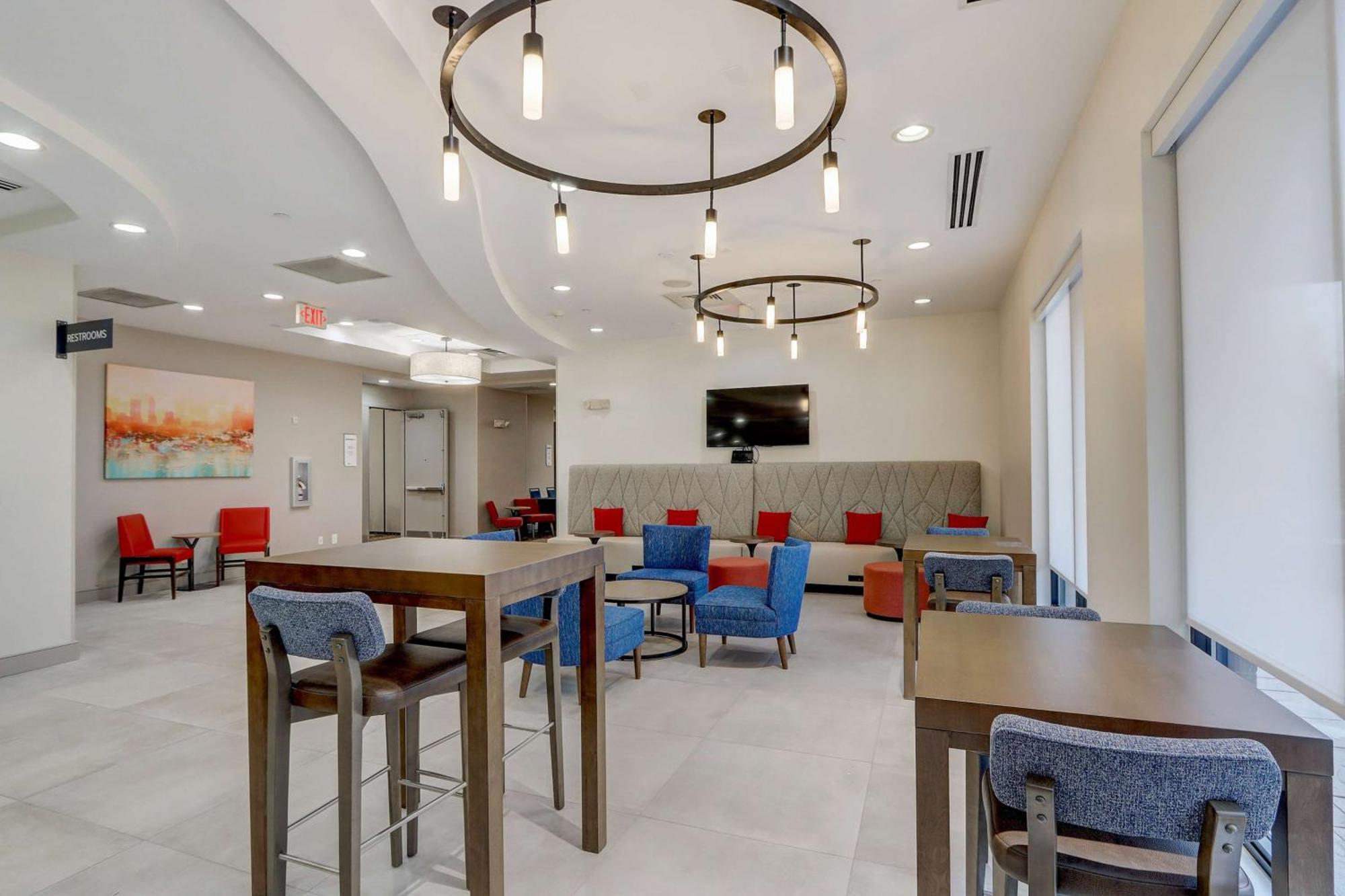 Hilton Garden Inn Indianapolis Northwest Экстерьер фото