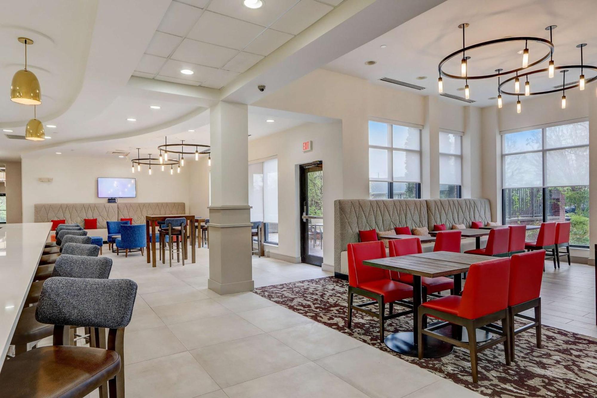 Hilton Garden Inn Indianapolis Northwest Экстерьер фото